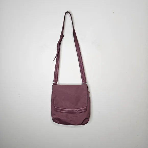 TUMI Ballistic Nylon w/Leather Trim Slim Flap Messenger Bag Travel - Picture 5 of 10